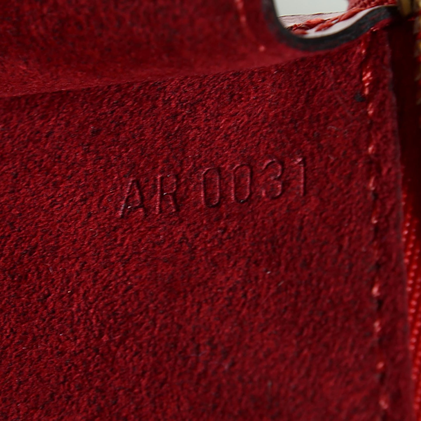 Epi Pochette Accessories 24 Castillan Red