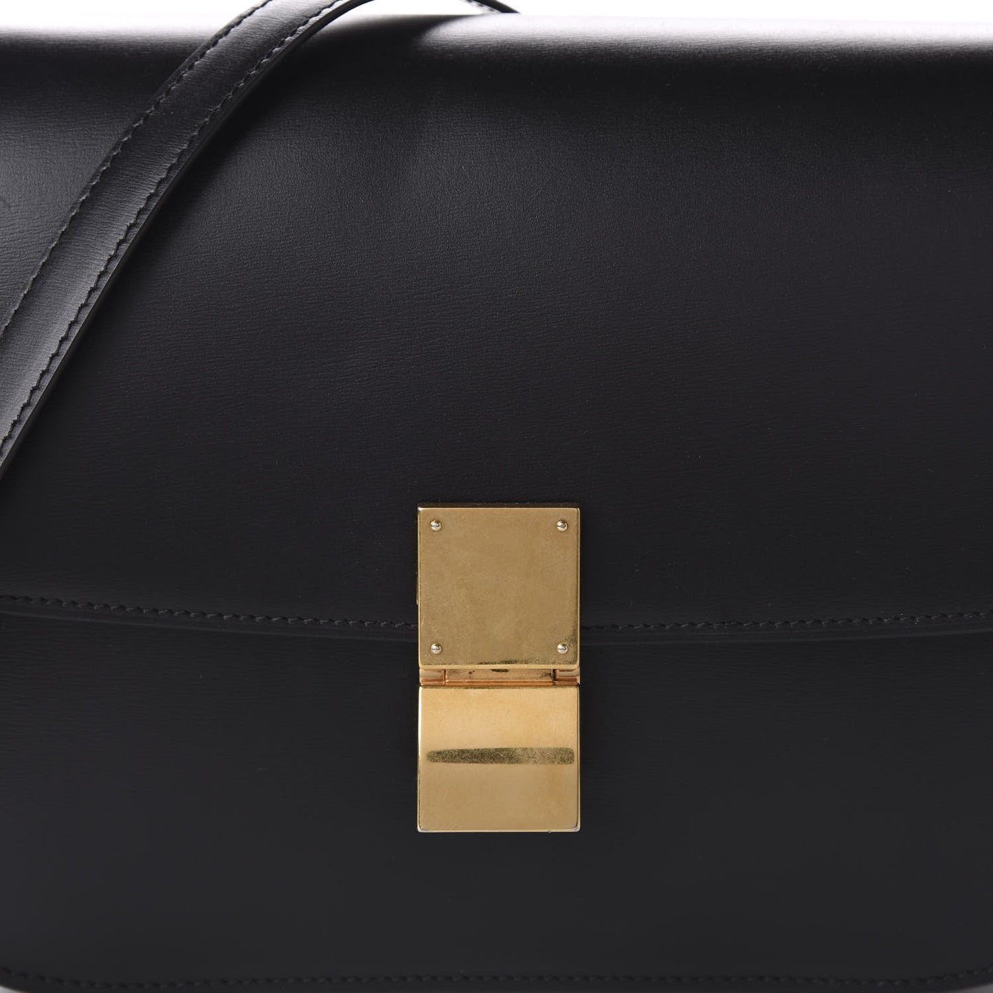 Box Calfskin Medium Classic Box Flap Bag Black