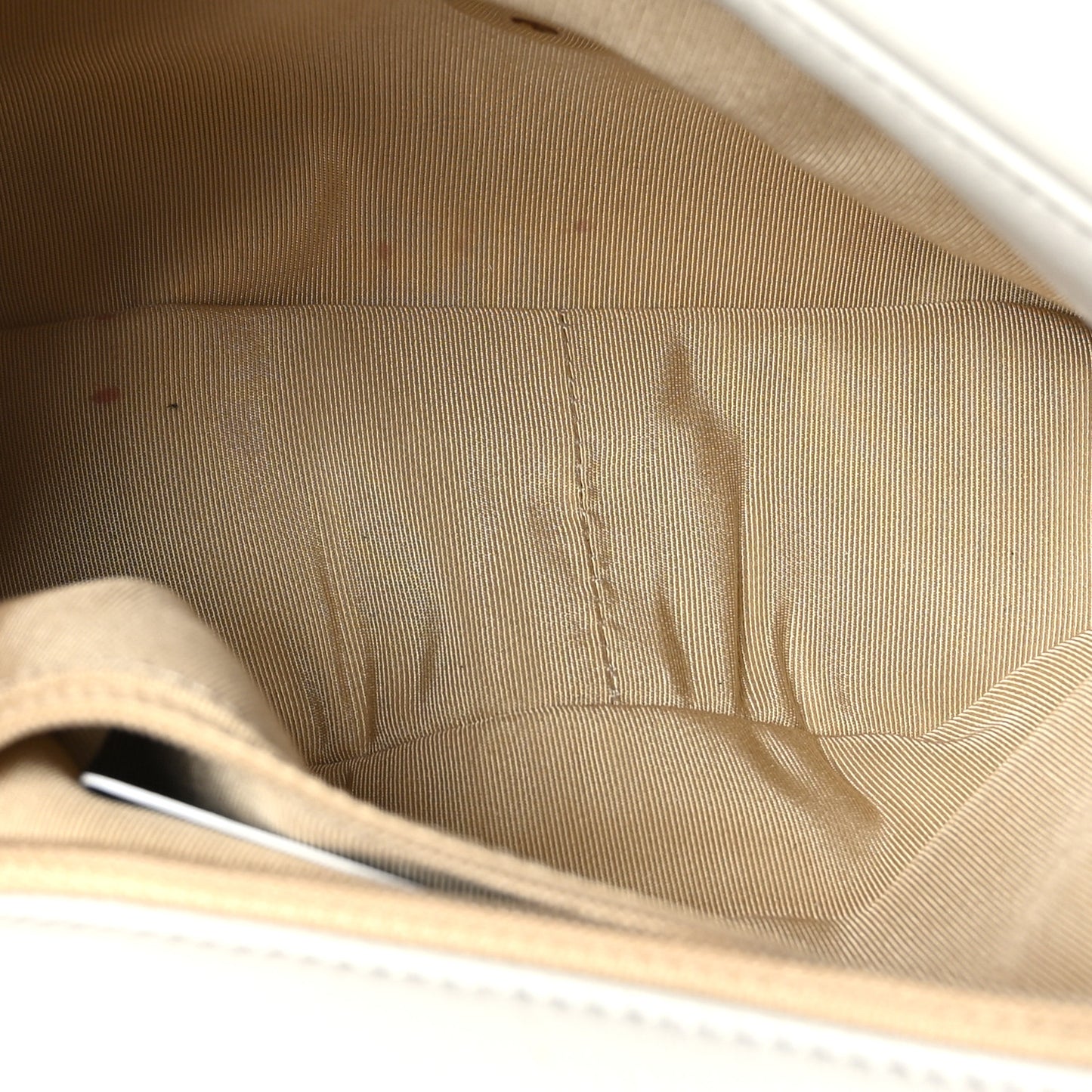 Lambskin Quilted Medium Chanel 19 Flap White