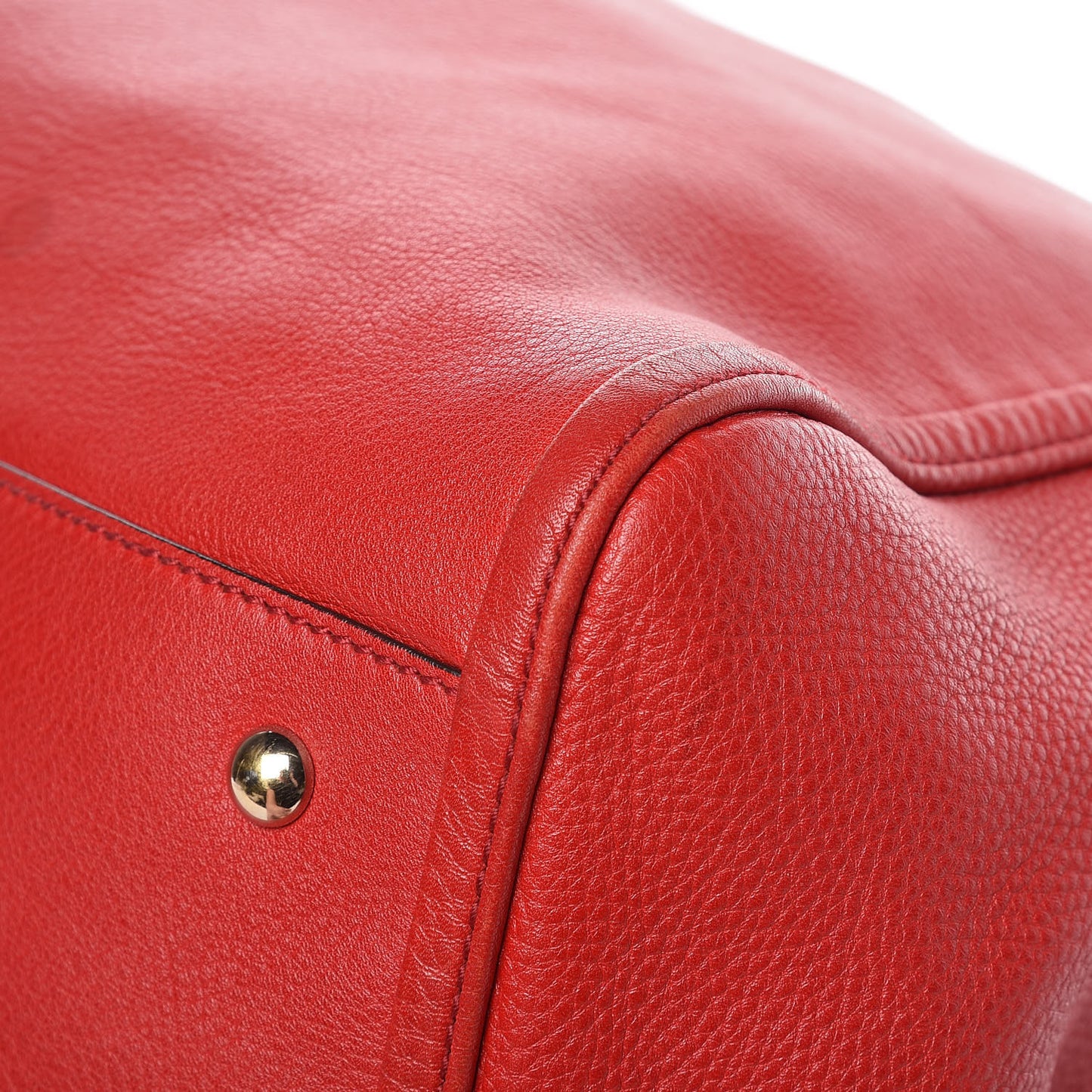 Pebbled Calfskin Large Soho Shoulder Bag Red