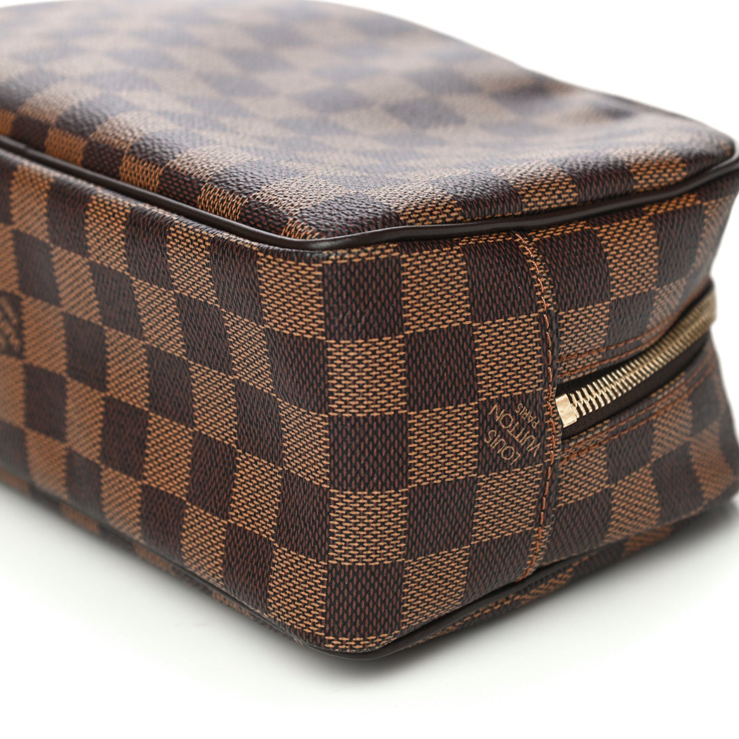 Damier Ebene Toiletry Bag 25