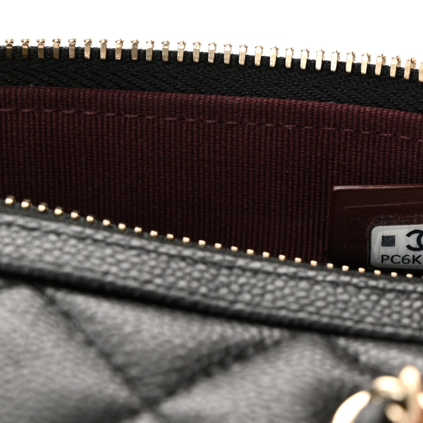 Caviar Quilted Barrel Clutch With Chain Black