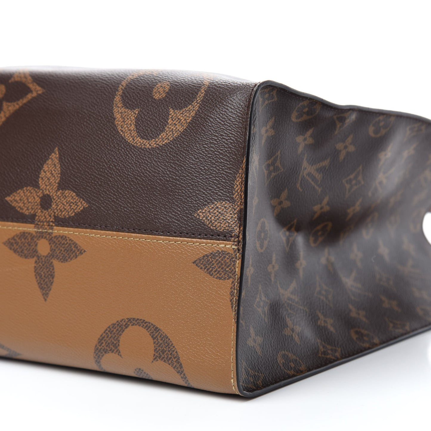 Reverse Monogram Giant Onthego GM