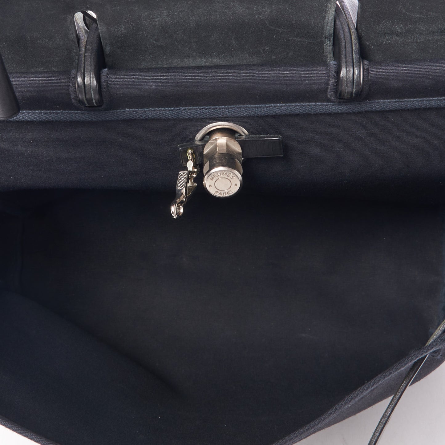 Toile Vache Calfskin Herbag 39 MM Black