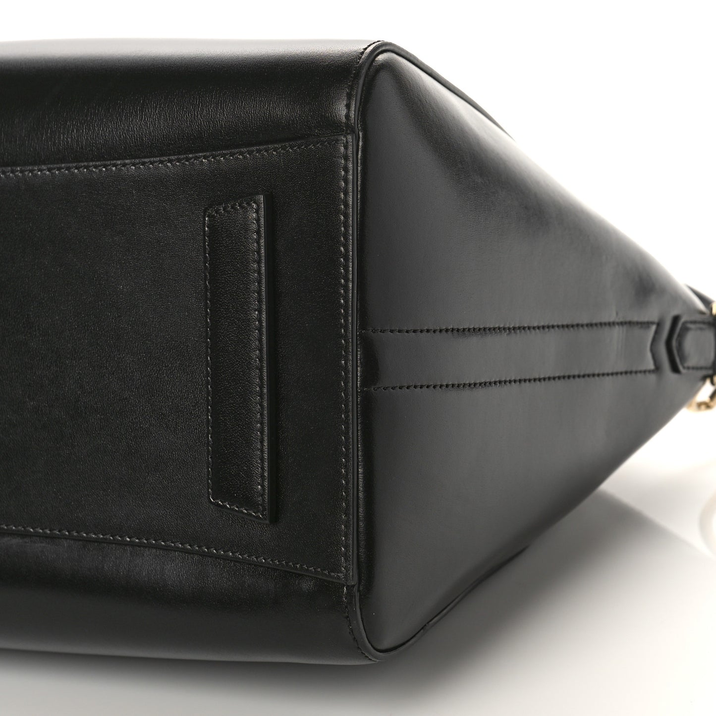 Shiny Lord Calfskin Medium Antigona Black