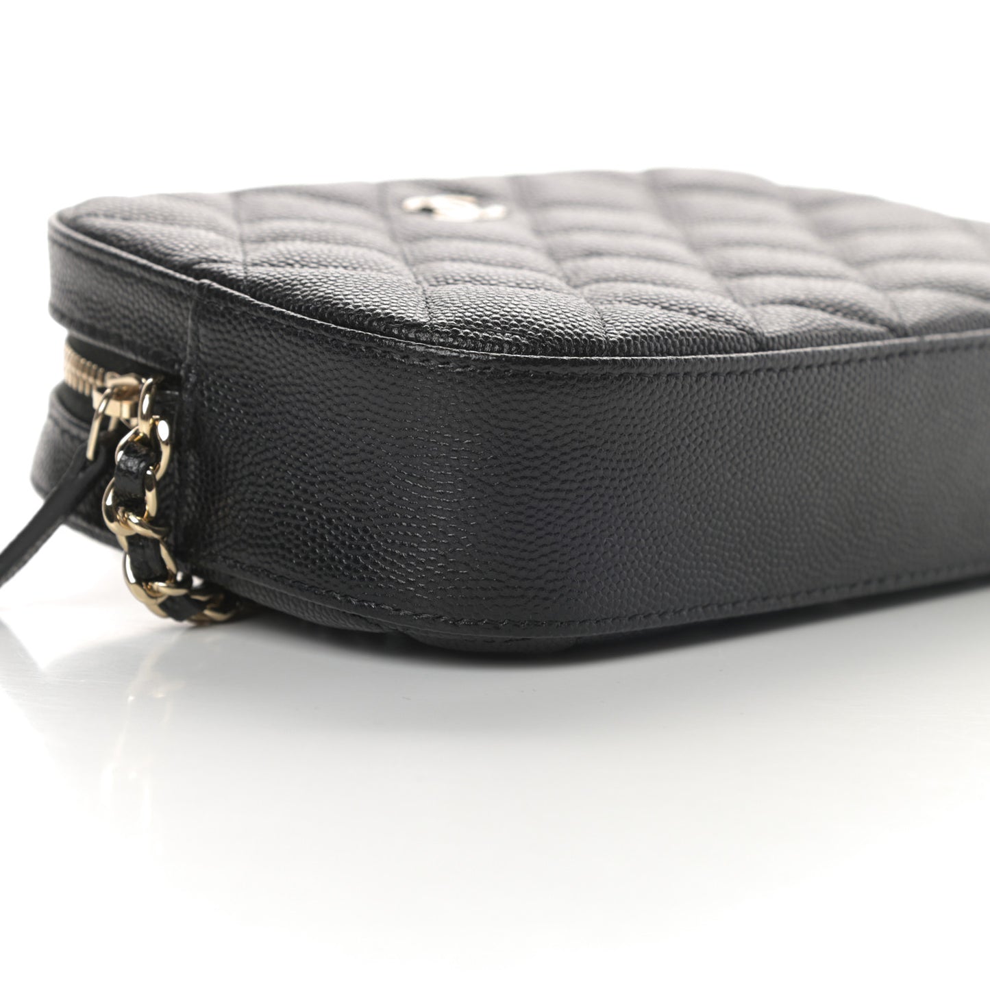 Caviar Quilted Vanity With Chain Black
