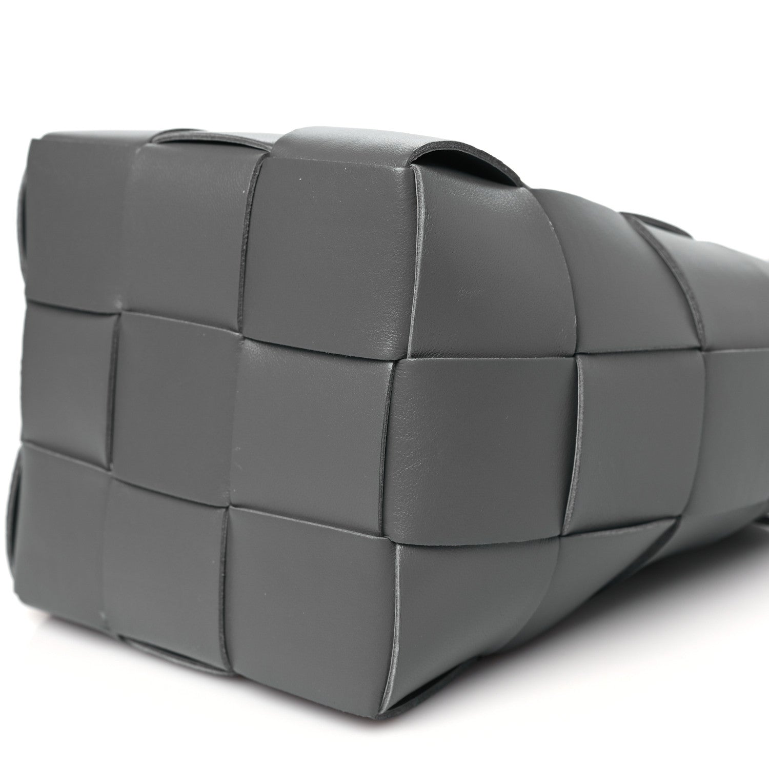 Bottega Veneta Nappa Maxi Intrecciato Small Cassette Bucket Bag Thunder 9 of 9