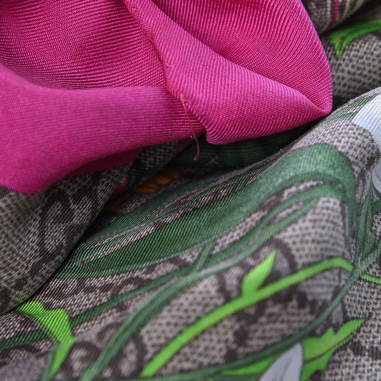 Silk Twill GG Monogram Flora Fluo GG Square Scarf Beige Pink