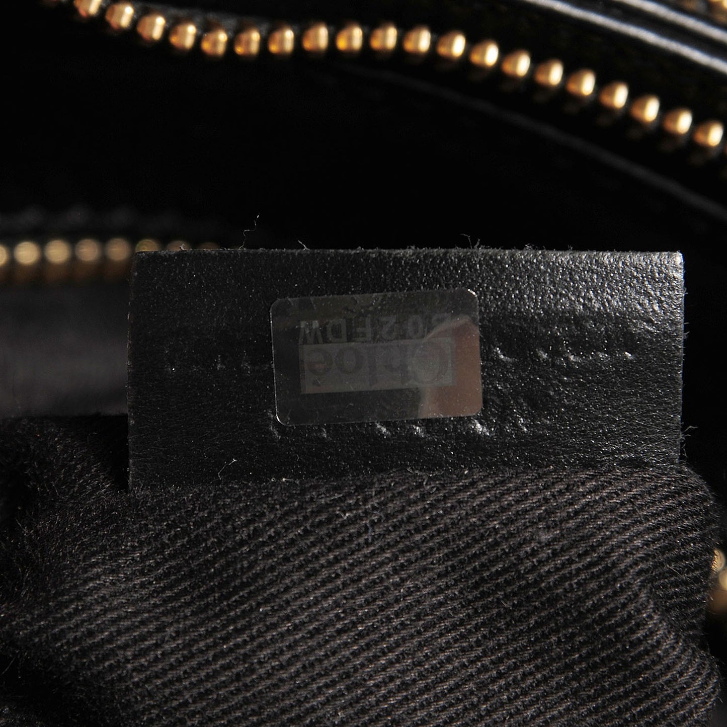 Calfskin Cary Zipped Shoulder Bag Black