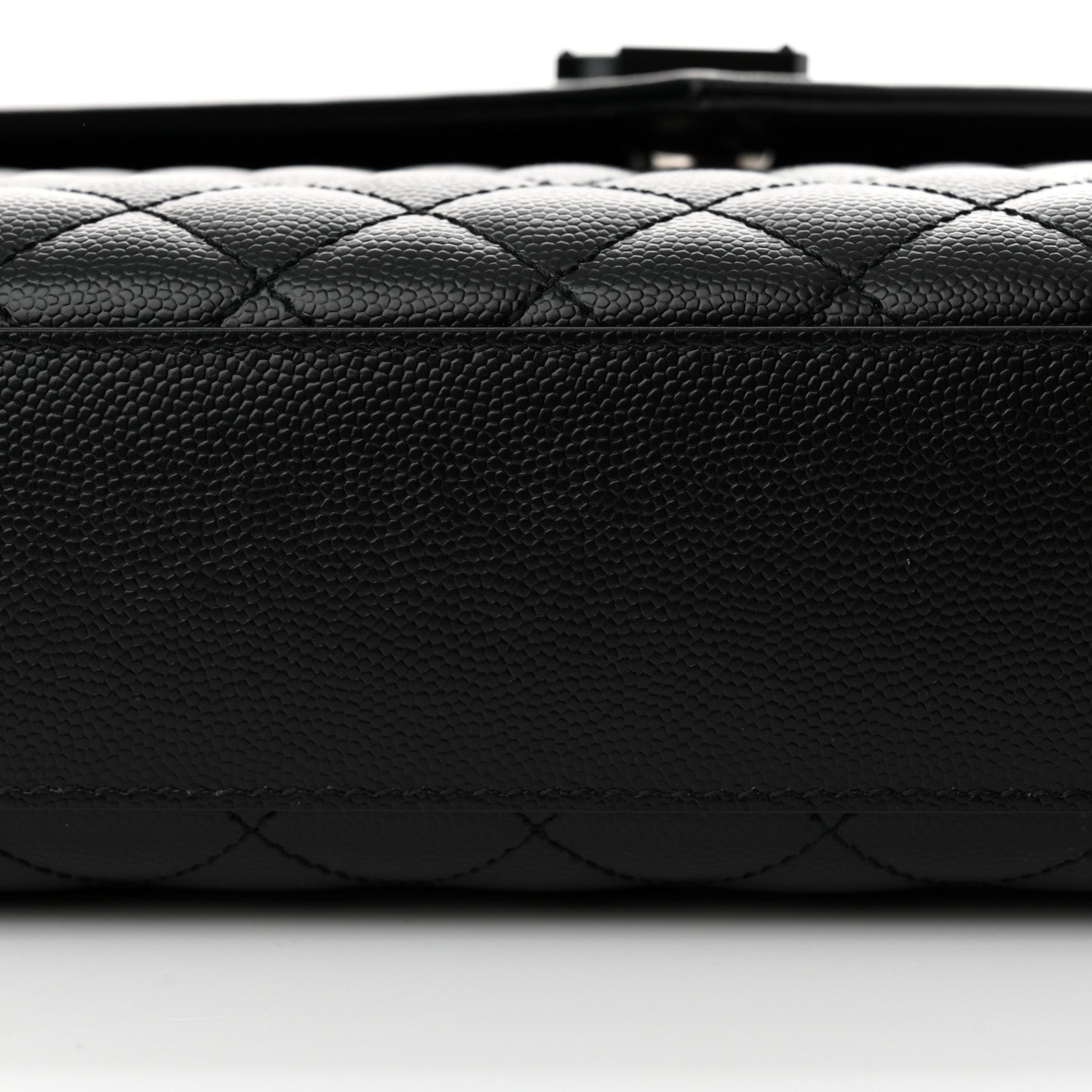 Saint Laurent Grain De Poudre Textured Mixed Matelasse Large Triquilt Monogram Monochrome Satchel Black 11 of 12