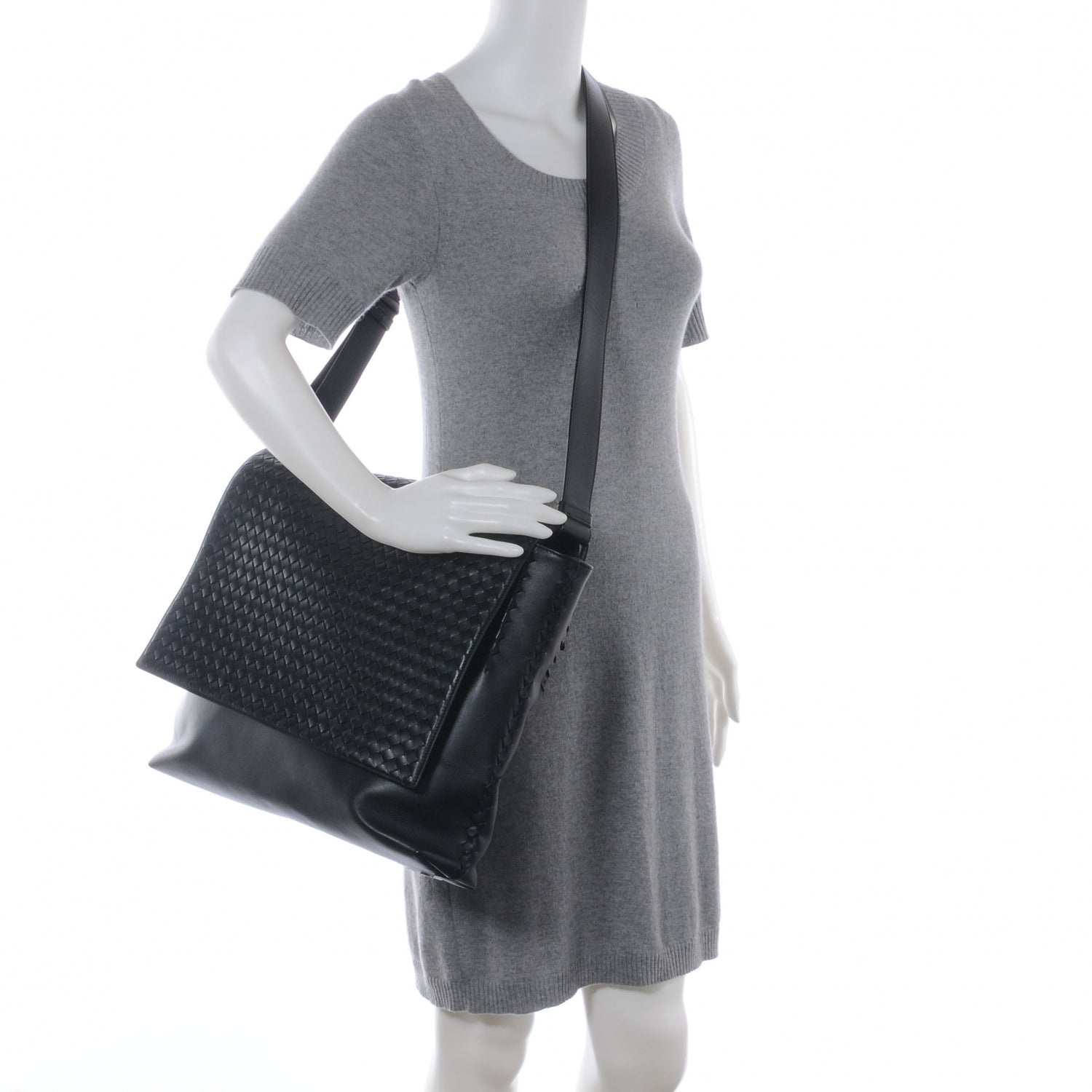 Bottega Veneta Nappa Intrecciato Messenger Bag Nero Black 2 of 8