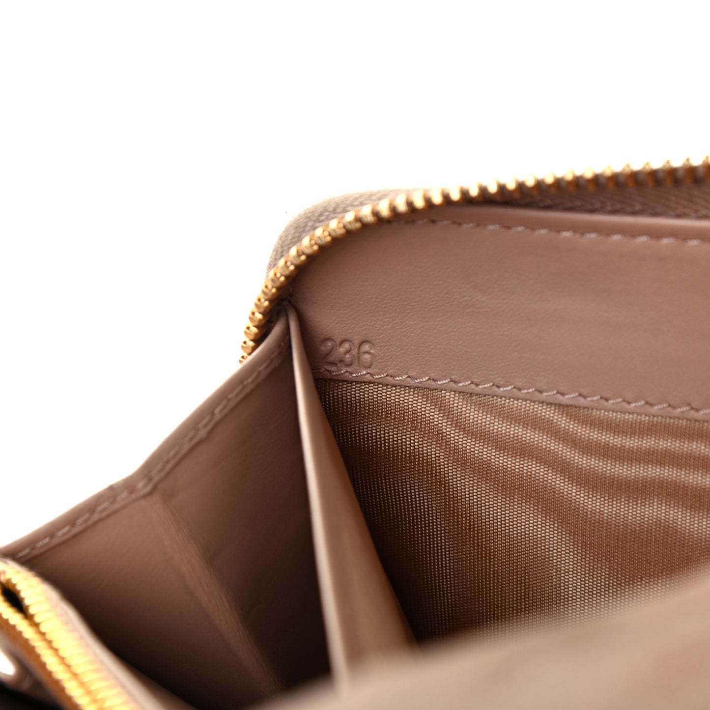 Vitello Phenix Zip Around Wallet Cammeo