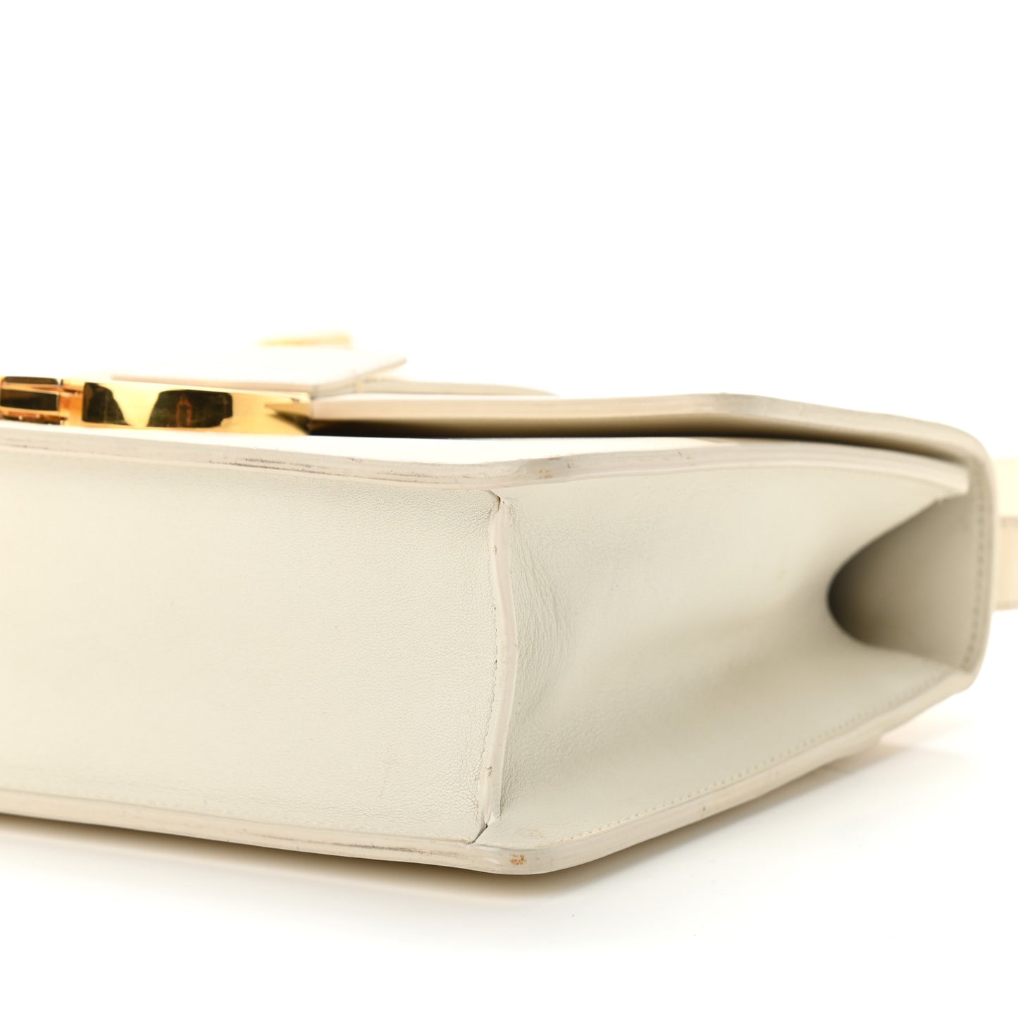 Box Calfskin 30 Montaigne Flap Bag Latte