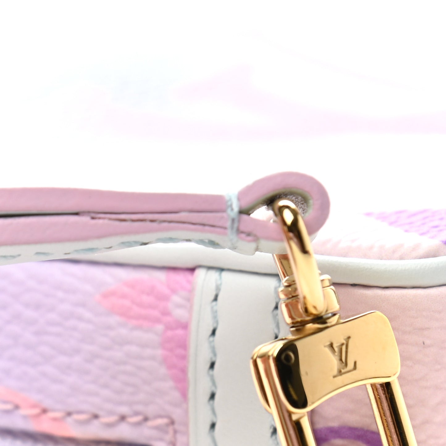 Monogram Giant Spring In The City Wapity Case Sunrise Pastel