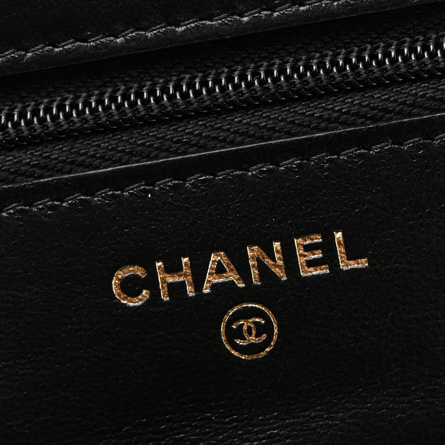 Lambskin Resin Quilted Wallet On Chain WOC Black