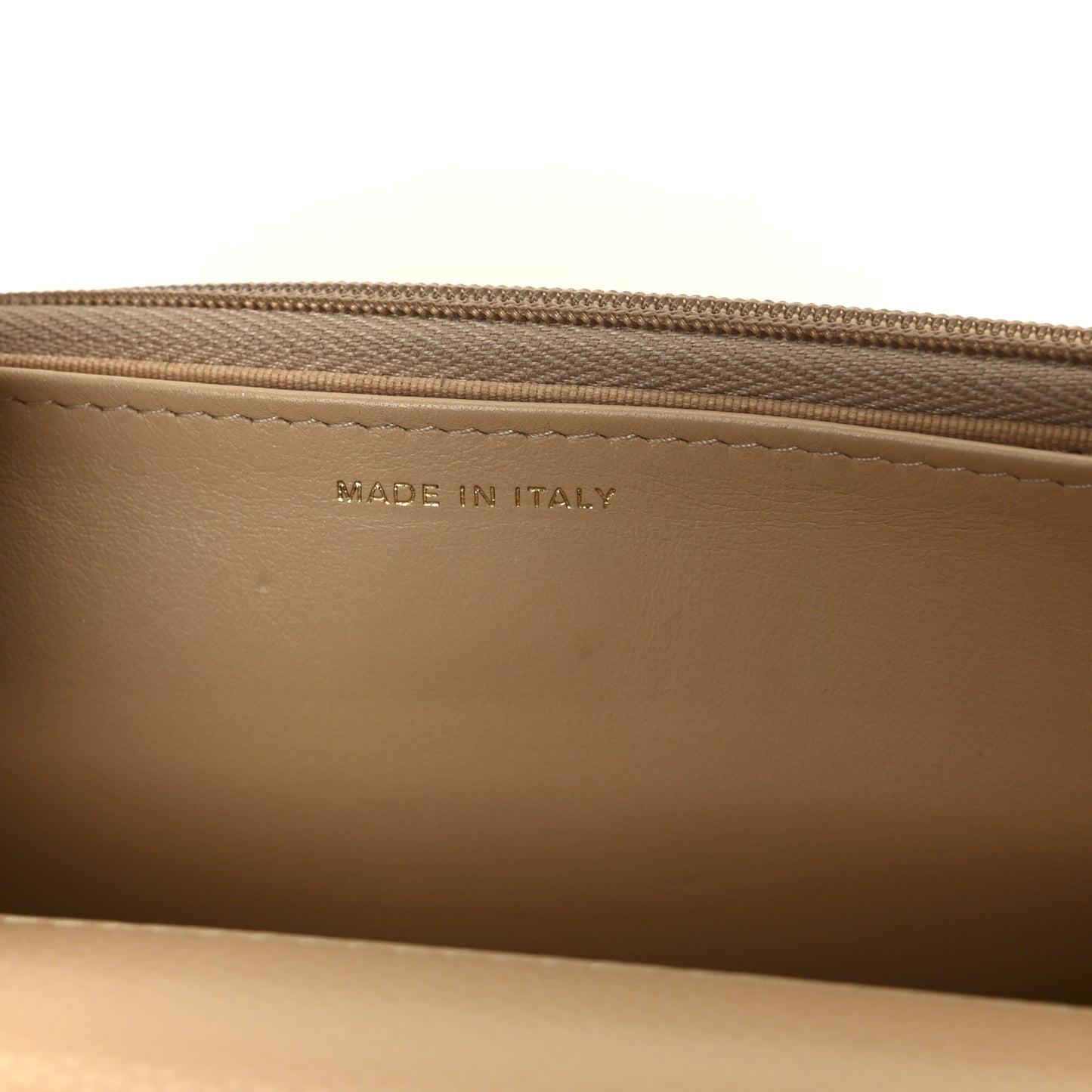 Caviar Quilted Wallet on Chain WOC Beige