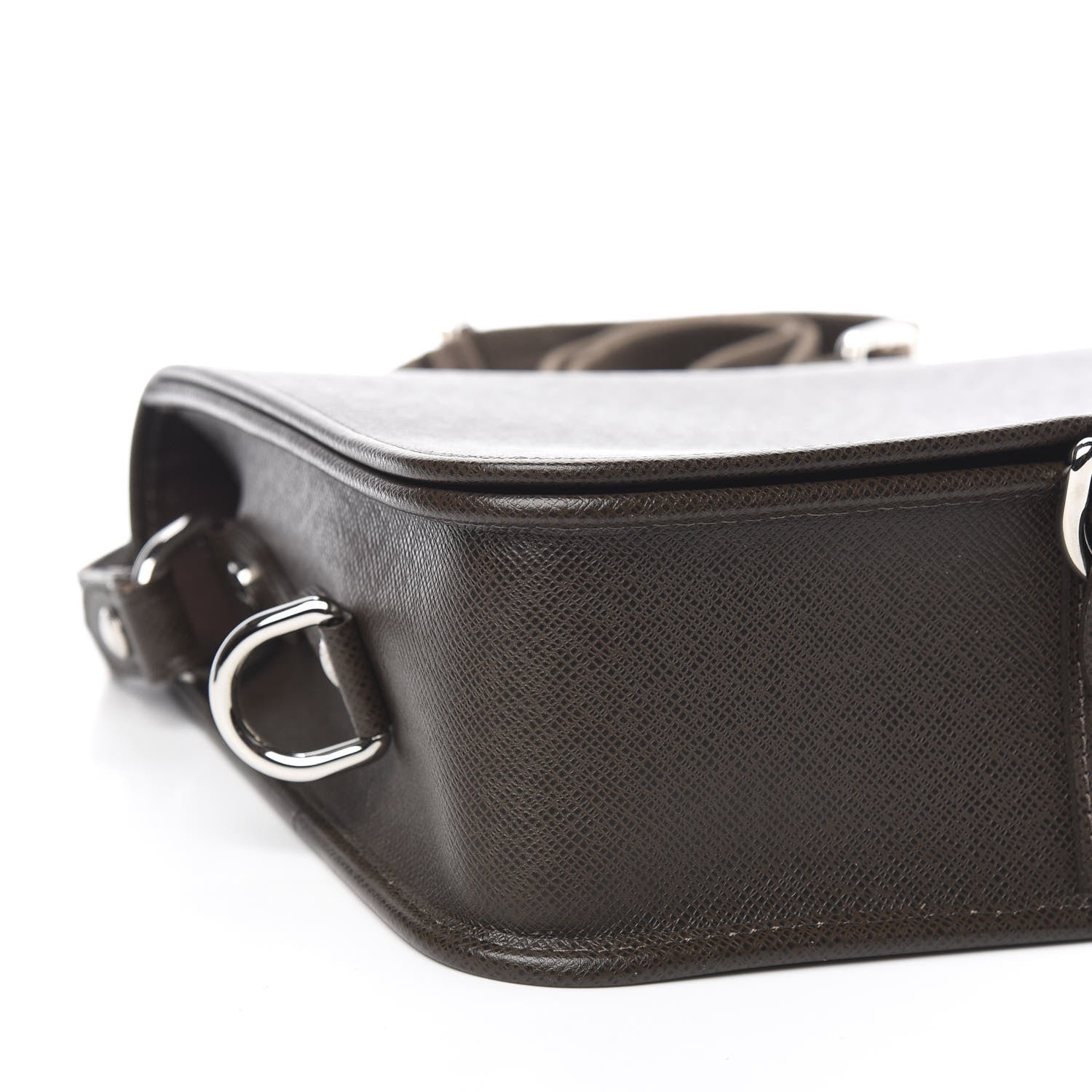 Louis Vuitton Taiga Andrei Grizzli 6 of 8