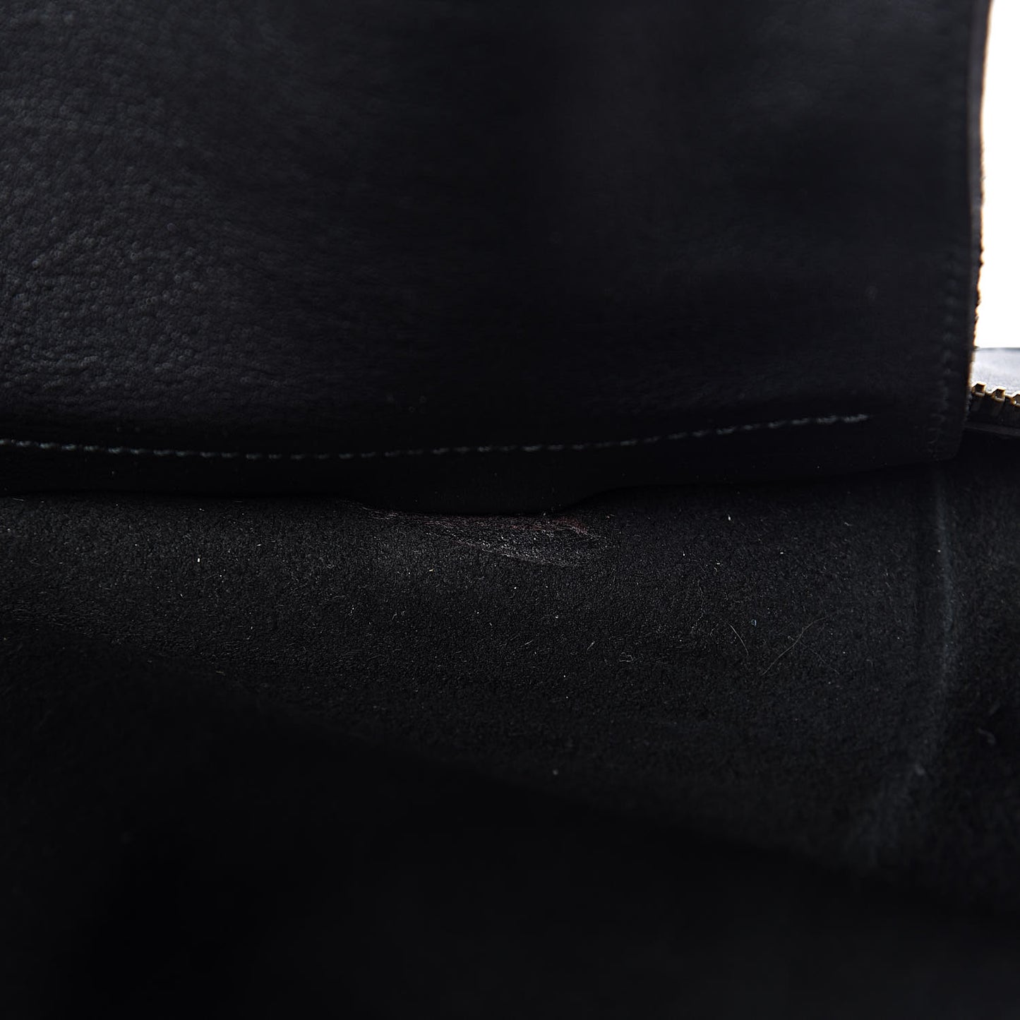 Calfskin Medium Classic Y Cabas Black