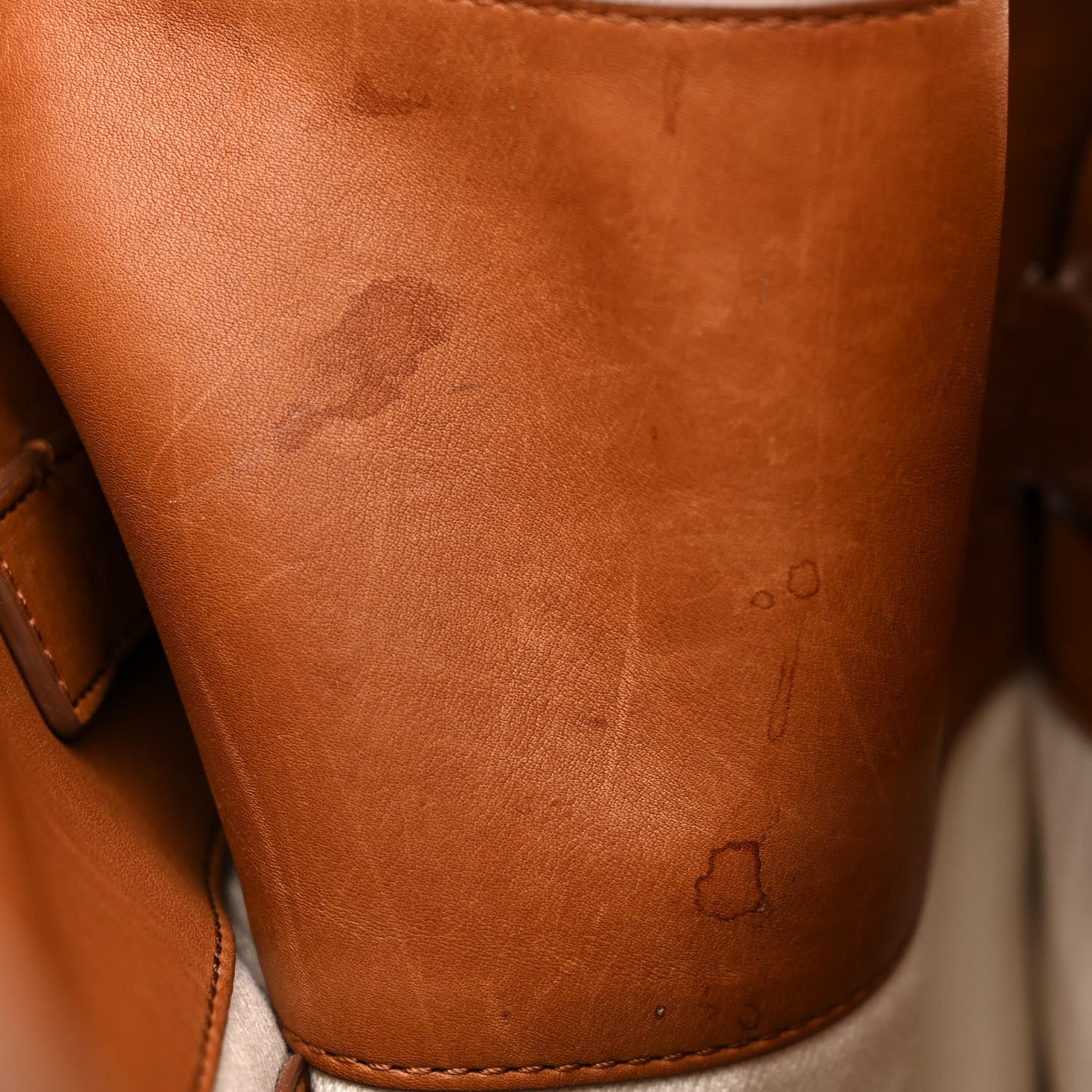The Row Polished Saddle Calfskin Soft Margaux 15 Cuir 11 of 17
