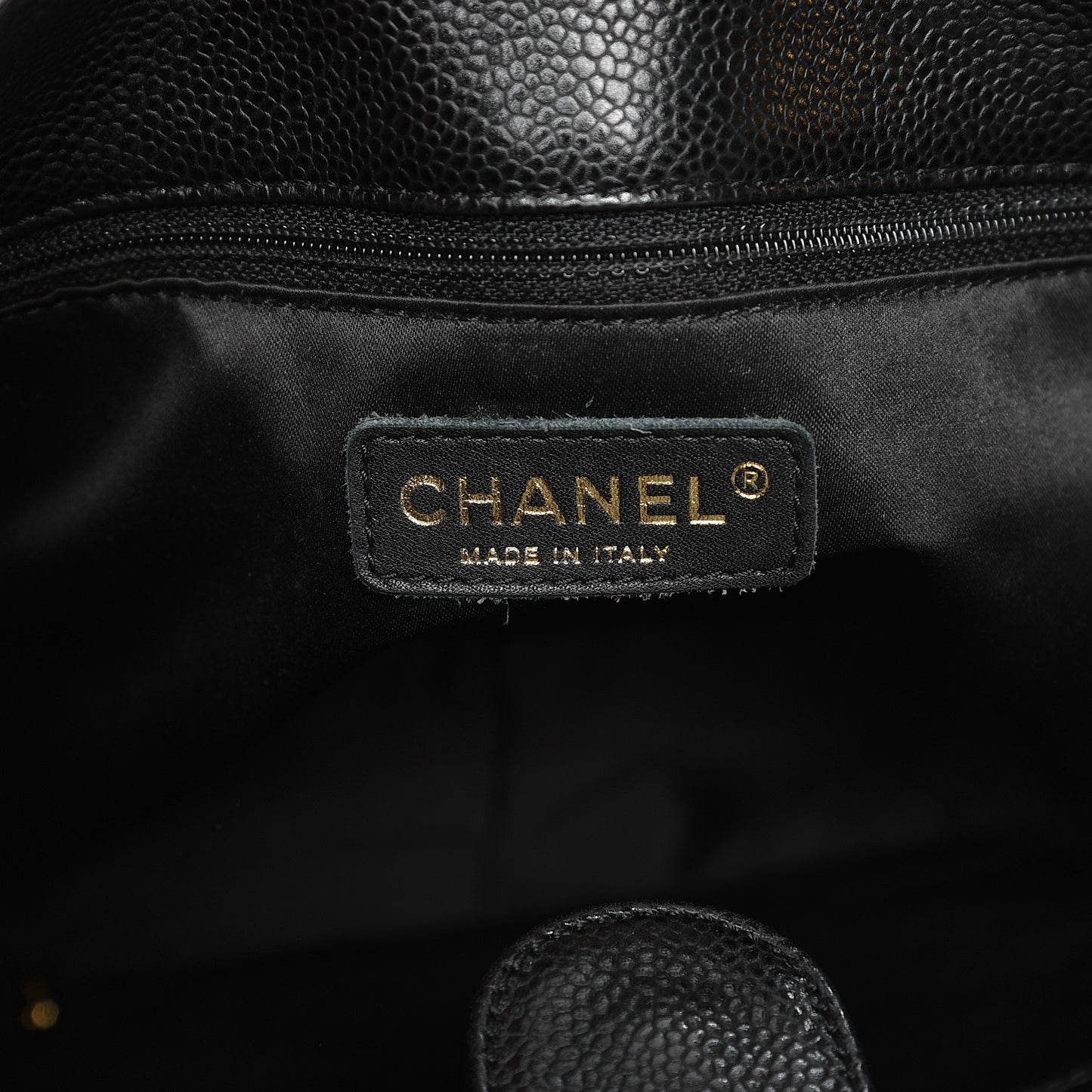 Caviar Quilted Petit Shopping Tote PST Black