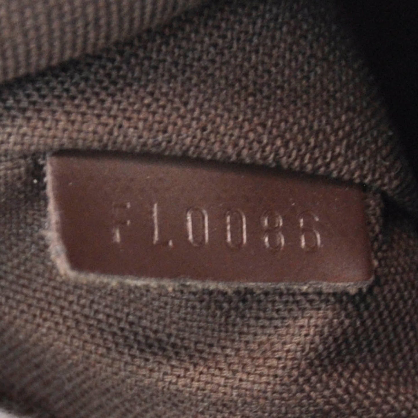 Damier Ebene Pochette Melville