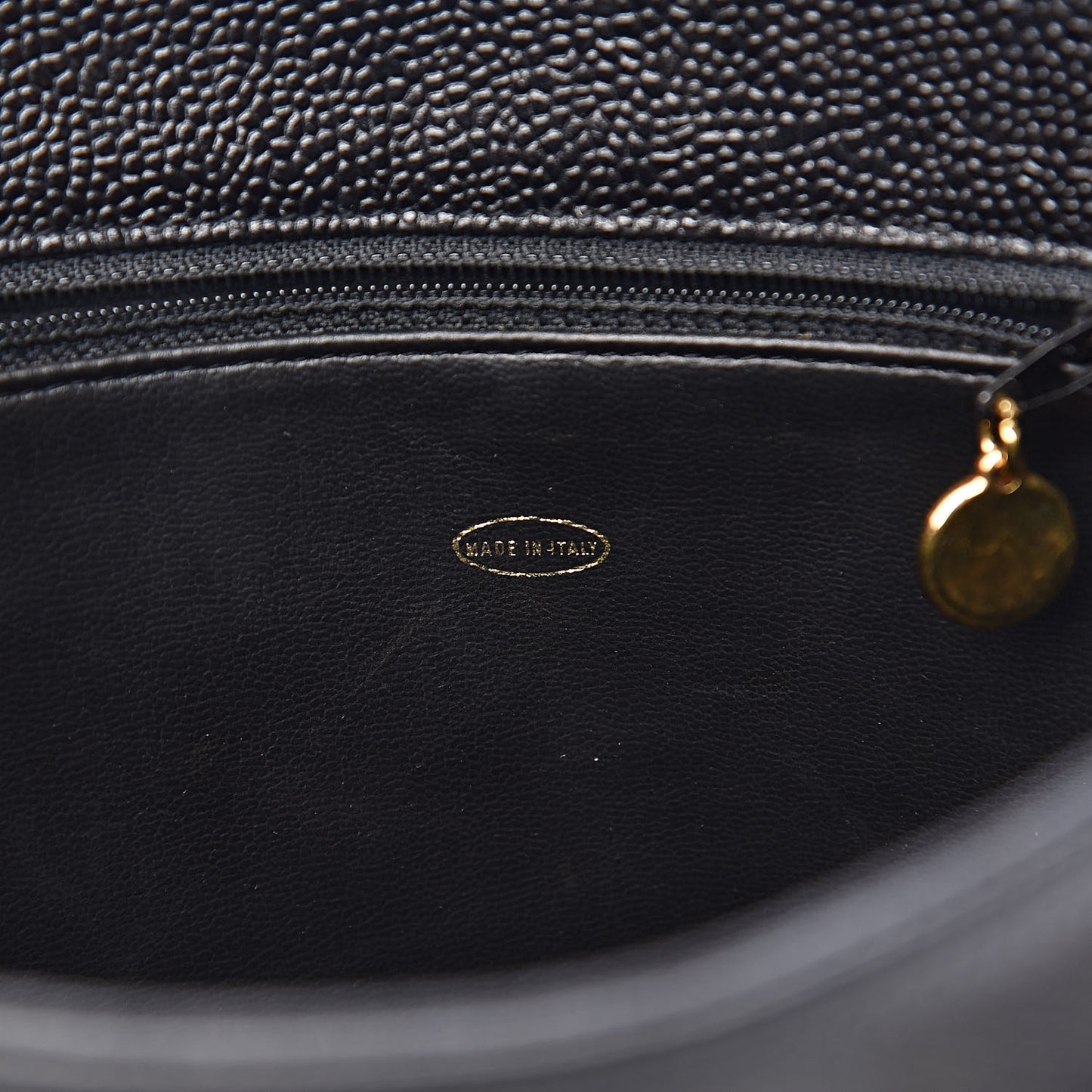 Caviar CC Shoulder Bag Black