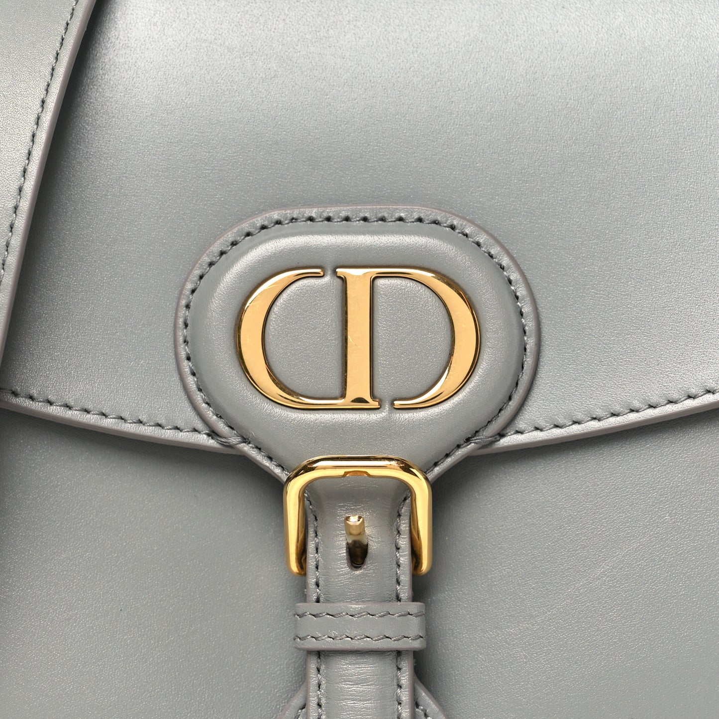 Box Calfskin Medium Bobby Flap Gray