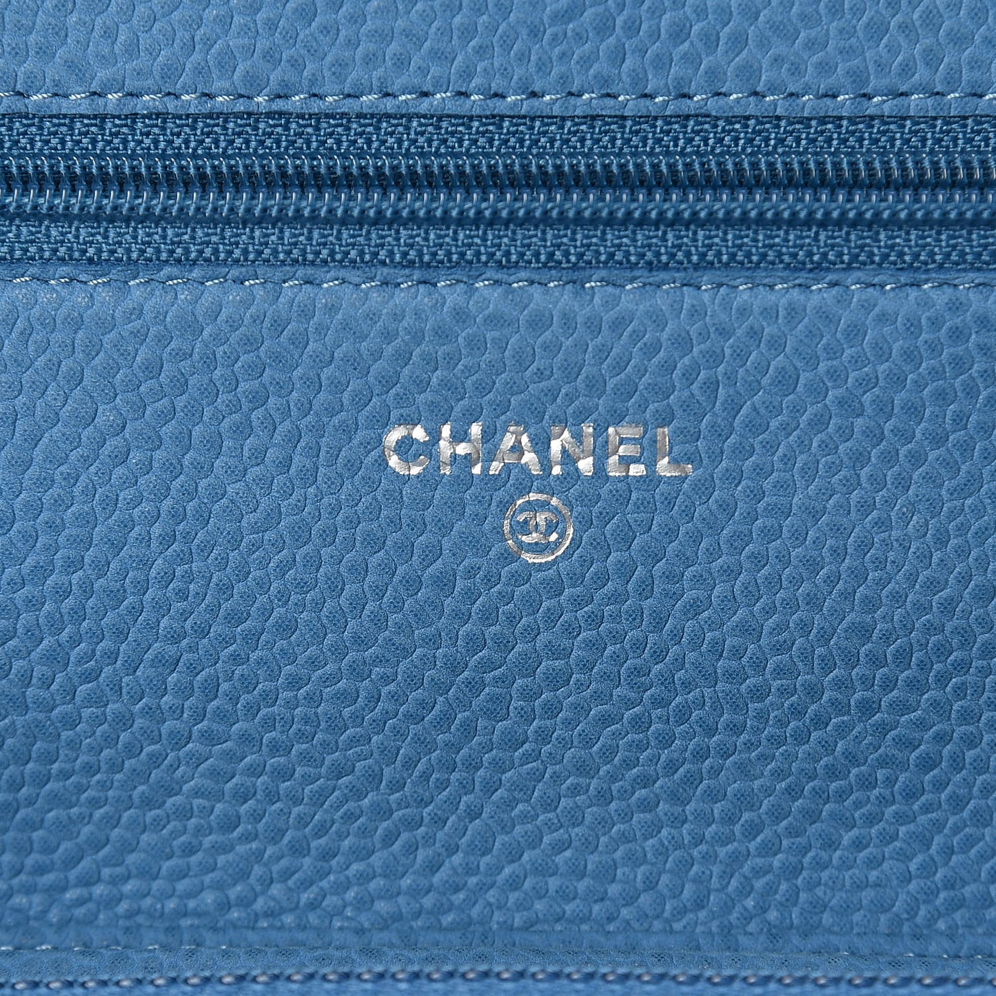 Iridescent Caviar Quilted Wallet On Chain WOC Blue