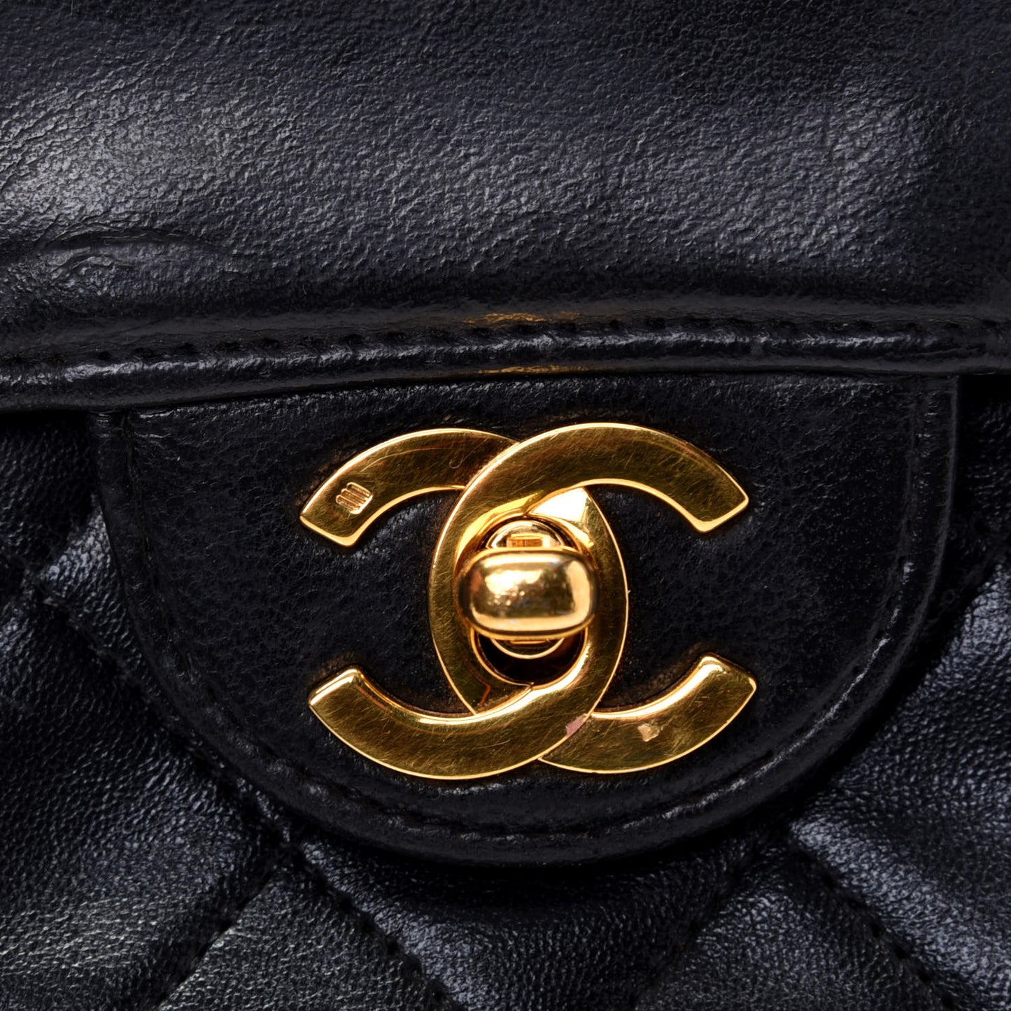 Lambskin Quilted Medium Single Flap Black
