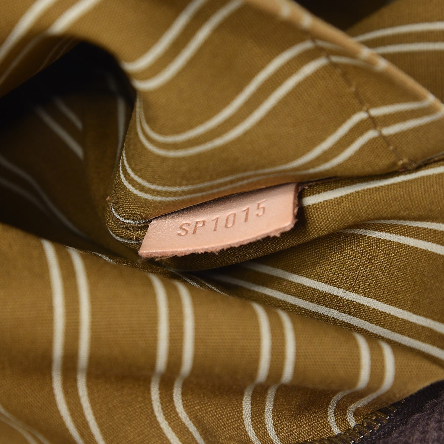 Louis Vuitton Toile Antigua Cabas MM Brown Kaki 7 of 12