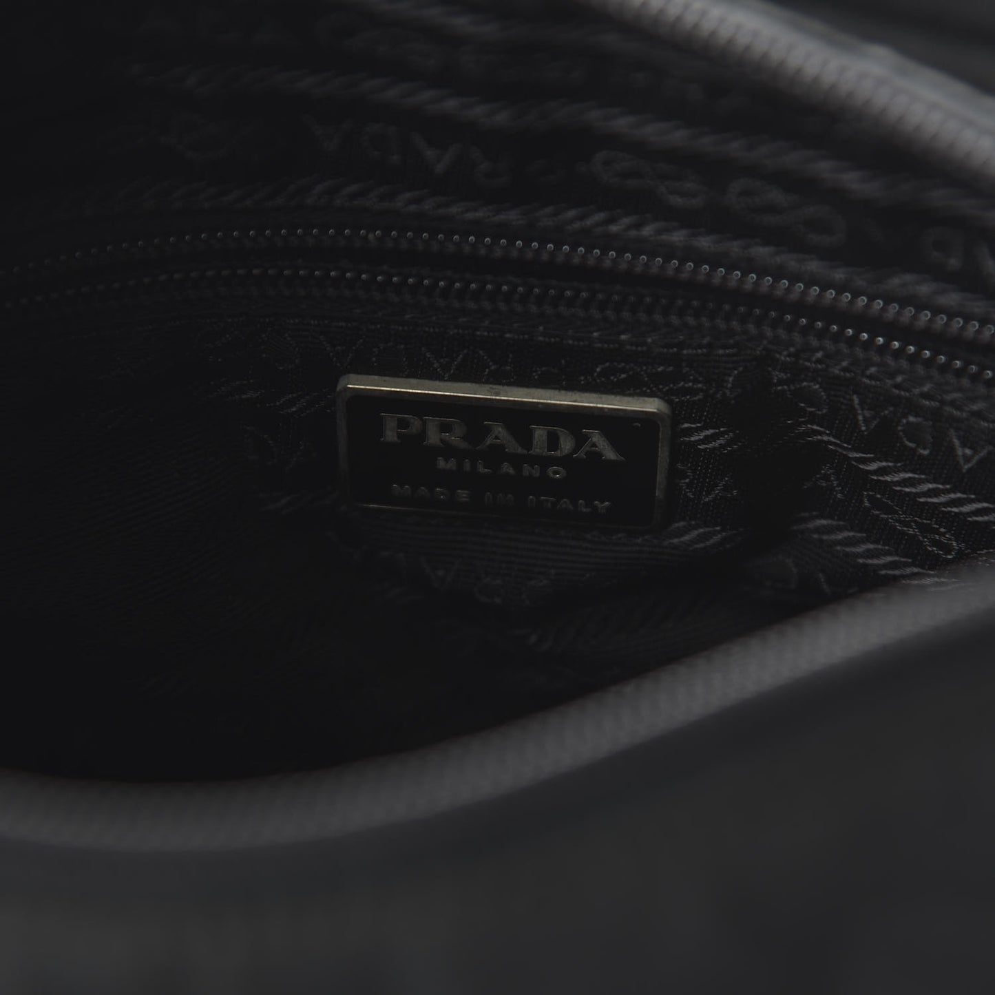 Agneau Giant 12 Gold Hardware City Black