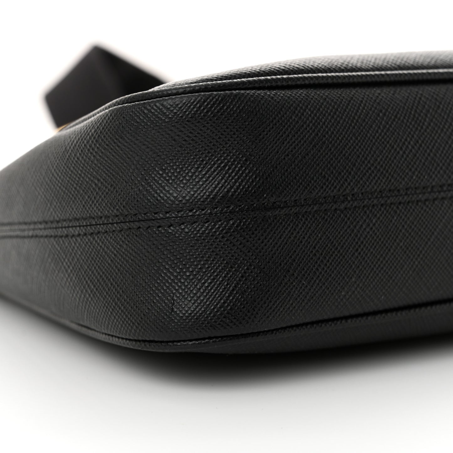 Saffiano Lux Re-Edition 2005 Shoulder Bag Black