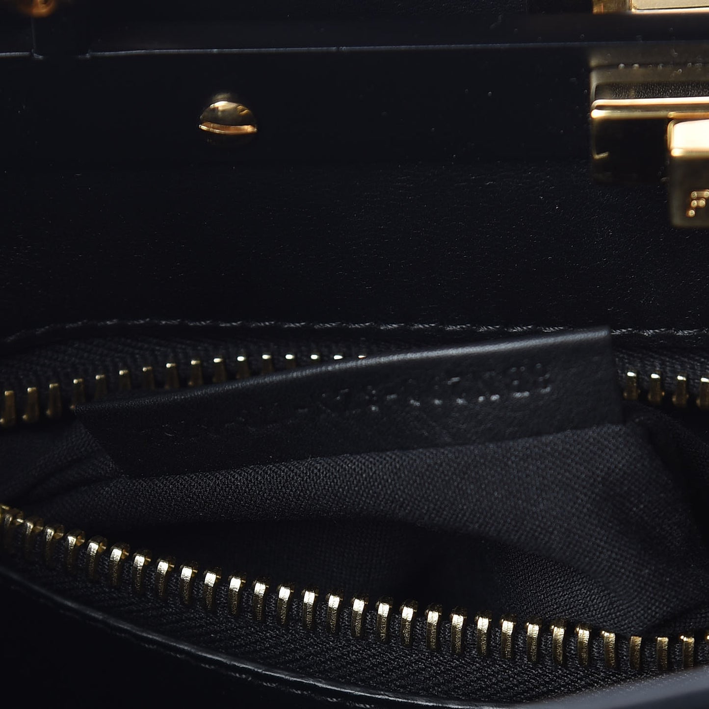 Vitello Seta Shiny Nappa Medium Peekaboo Iconic Satchel Black