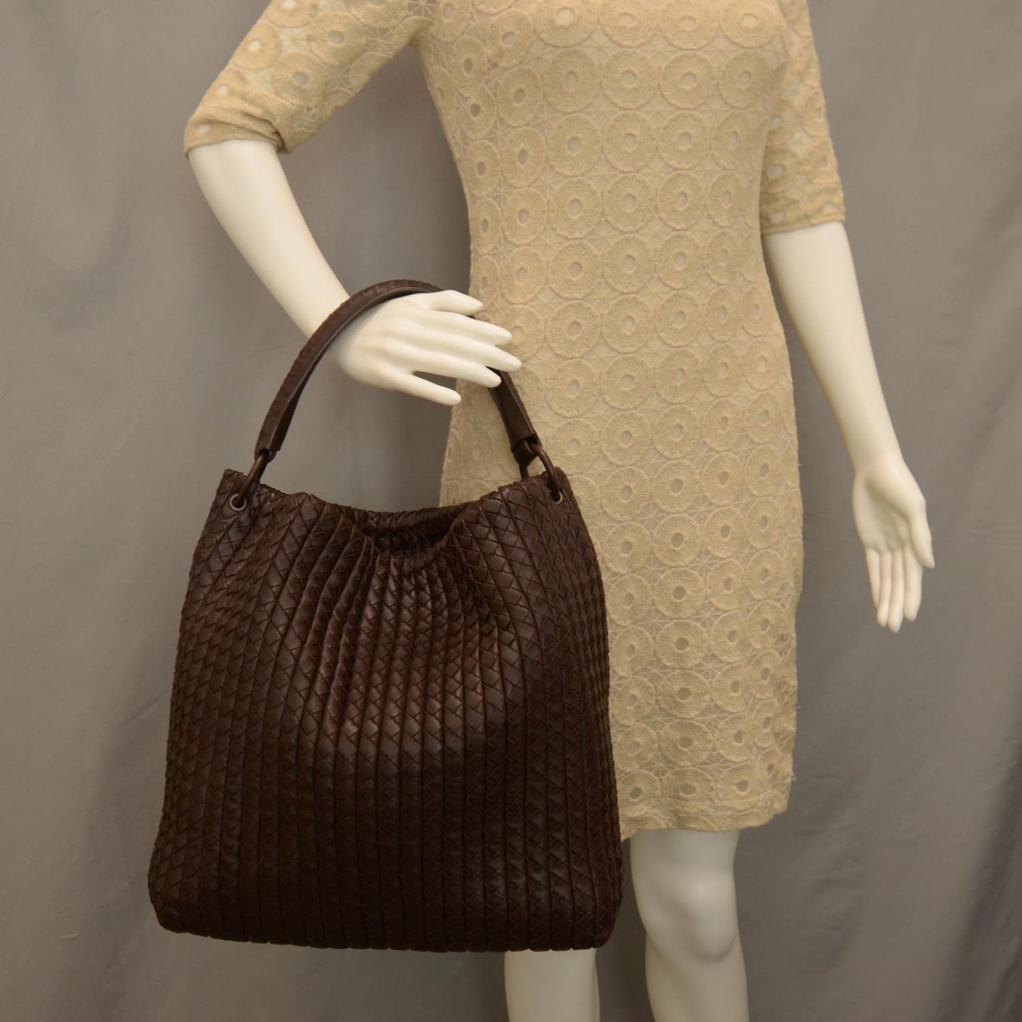 Nappa Intreccio Large Natte Hobo Ebano