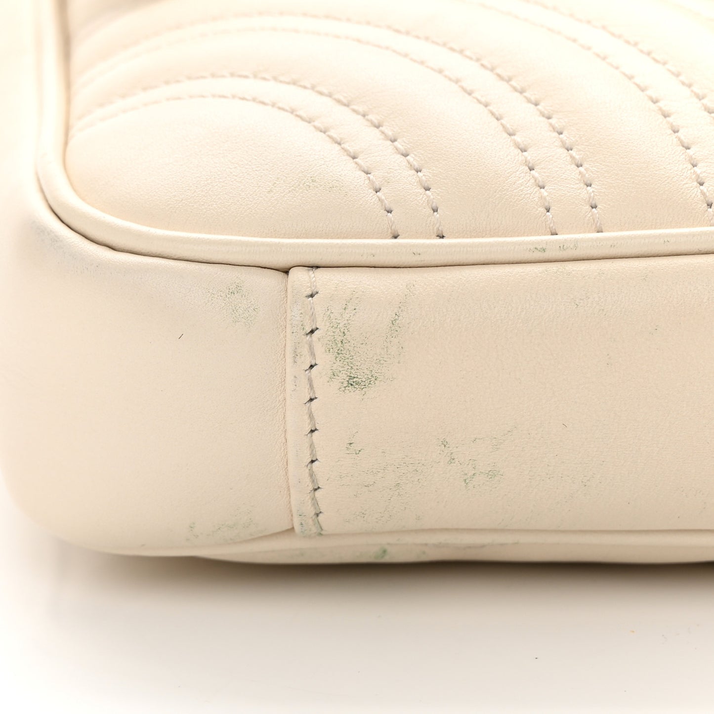 Calfskin Matelasse Pearly GG Marmont Chain Belt Bag Mystic White