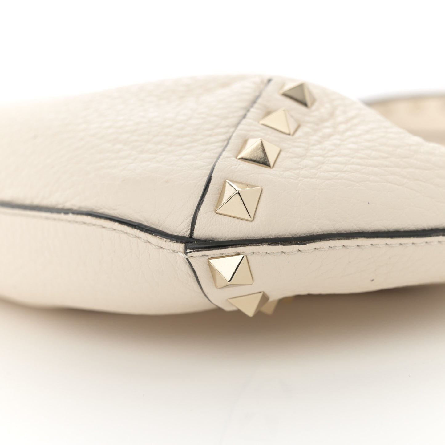 Pebbled Calfskin Small Rockstud Flip Lock Hobo White