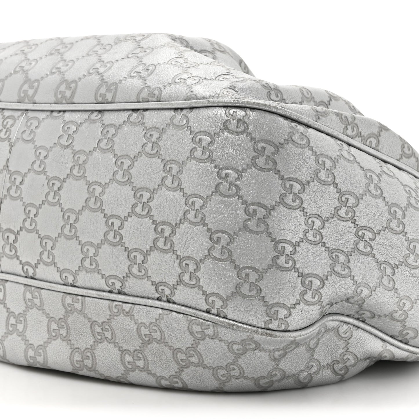 Metallic Guccissima Medium Sukey Hobo Silver