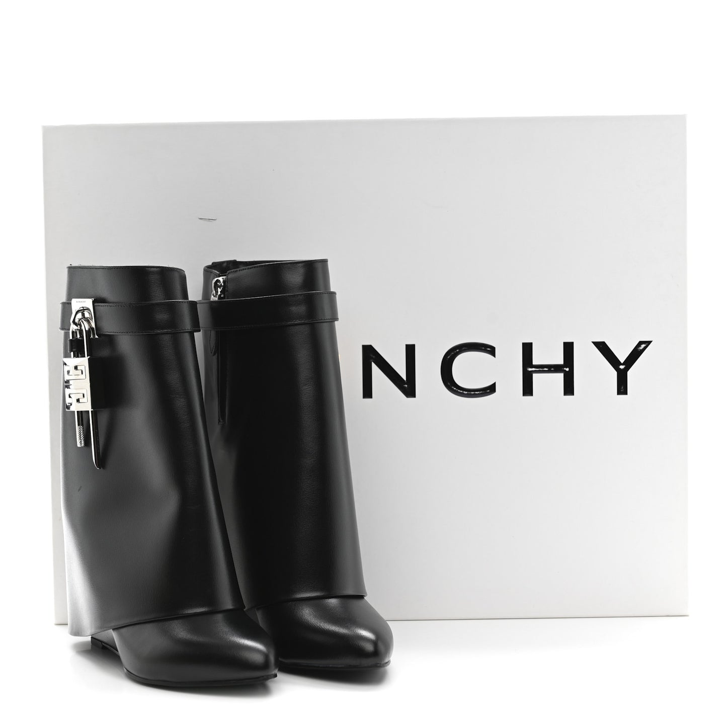 Calfskin Shark Lock Ankle Boots 37 Black