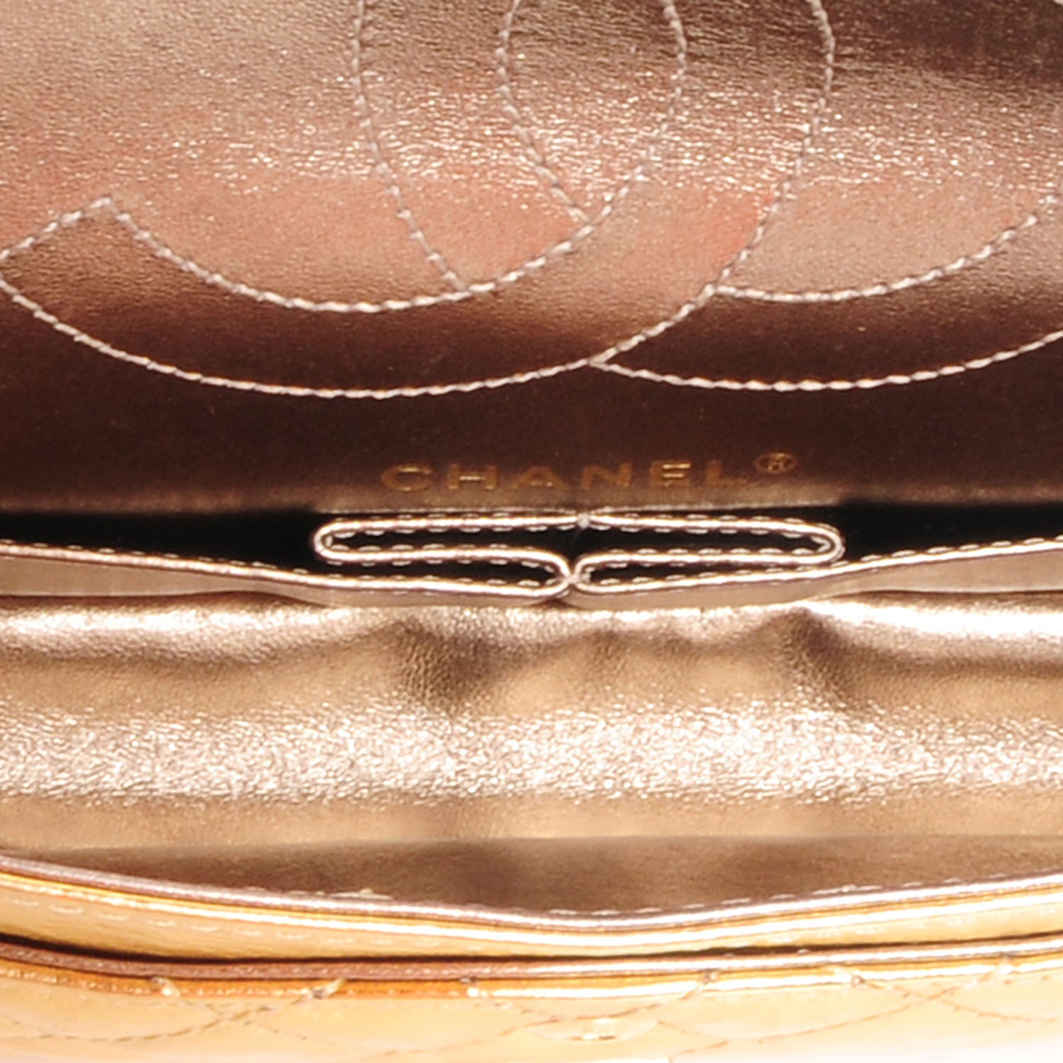 Chanel Aged Calfskin 2.55 Reissue 225 Flap Metallic Gold 7 of 8