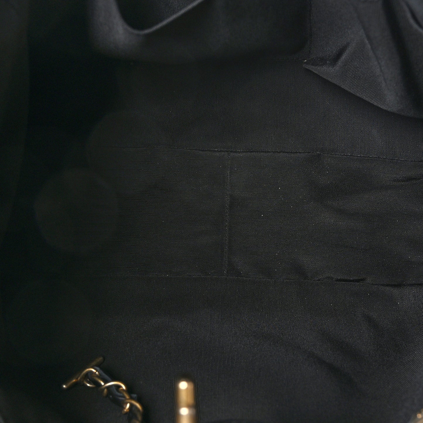 Calfskin Quilted Large Classic Shopping Tote Black