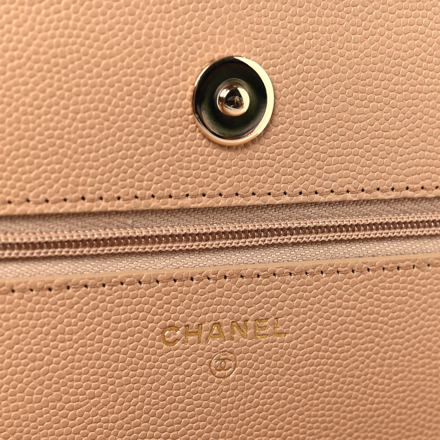 Caviar Quilted Wallet on Chain WOC Beige