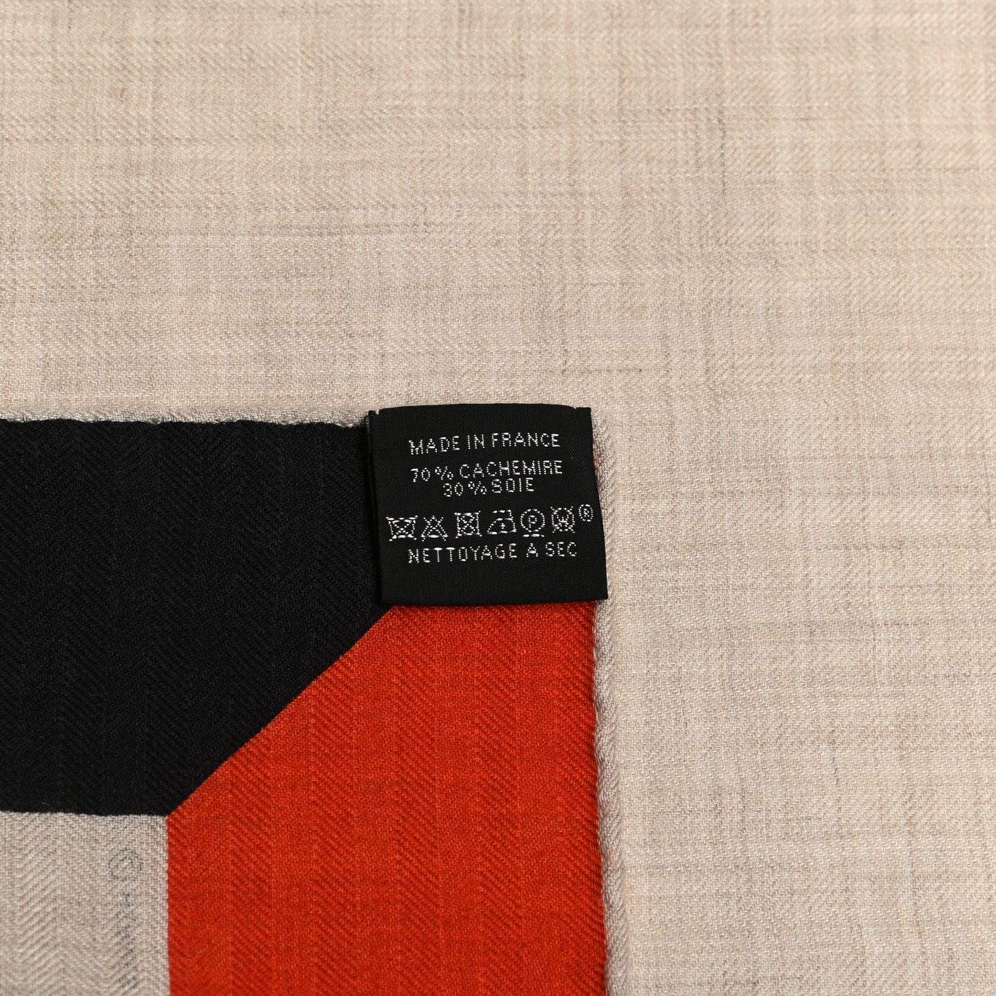Cashmere Silk Encadre H Passant Giant Scarf 140 Gris Chine Rouge Black