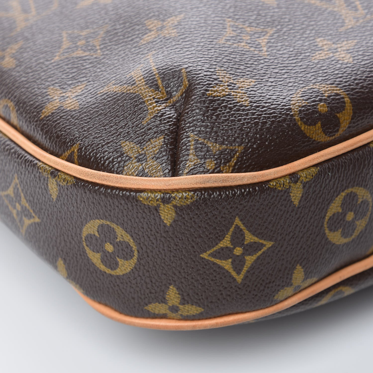 Louis Vuitton Monogram Odeon MM 8 of 13