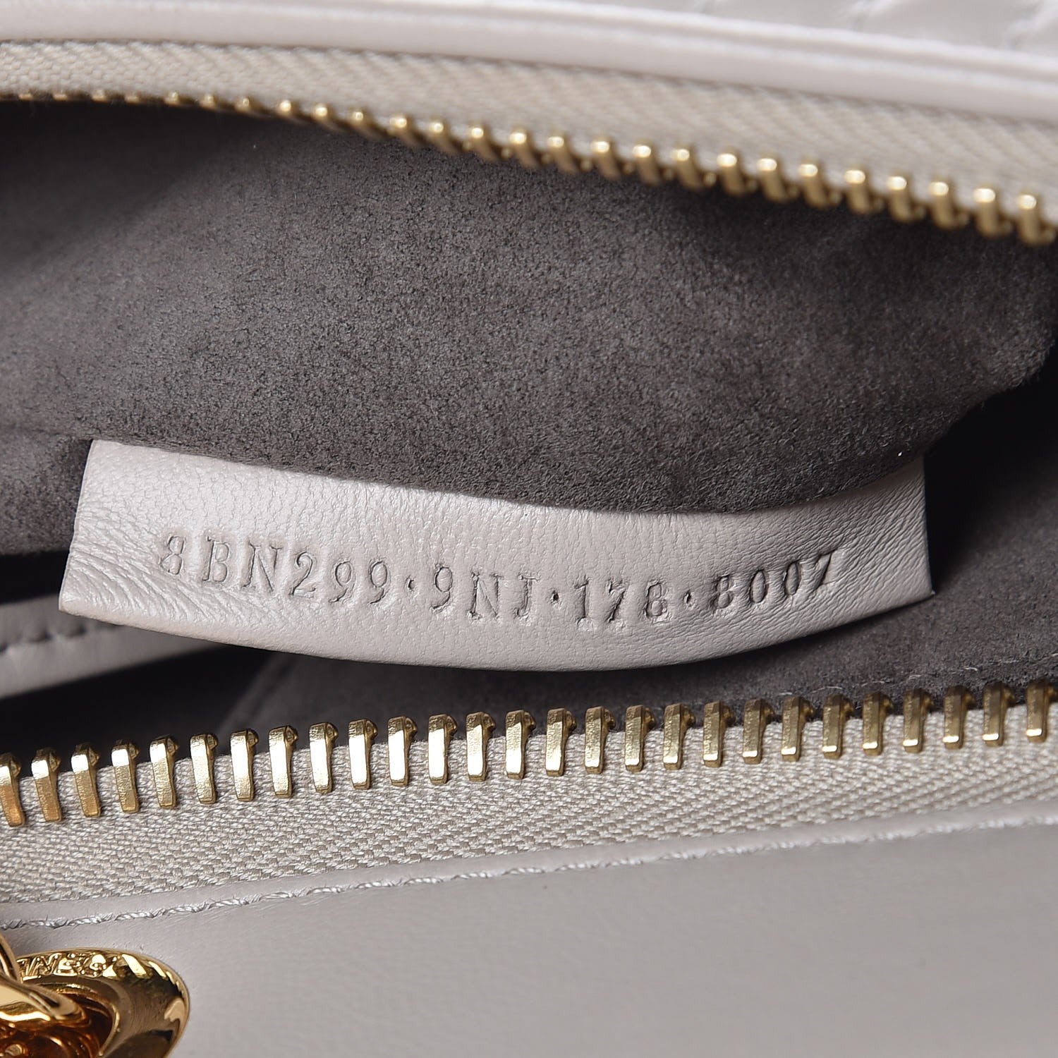 Fendi Shiny Nappa Trapuntata Chain Small DotCom Click Chain Satchel Grigio Polvere 8 of 10