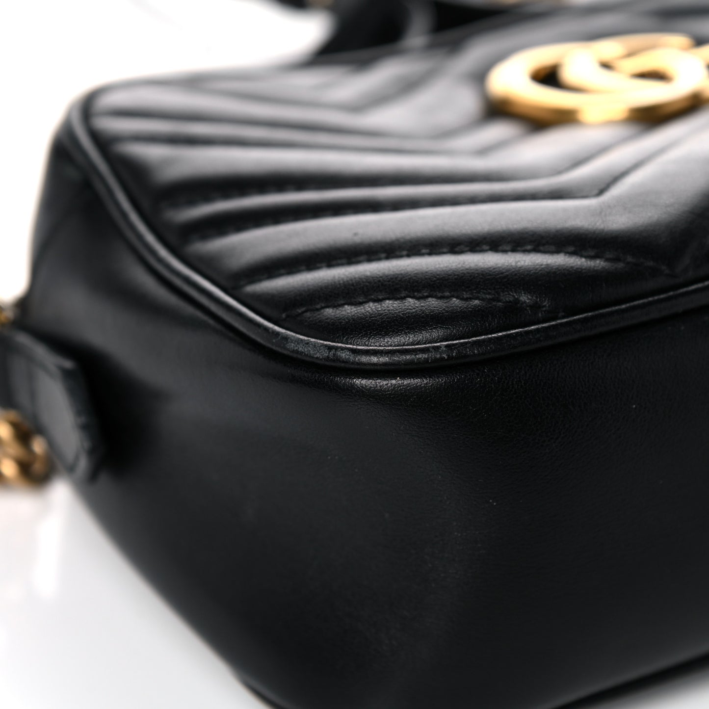 Calfskin Matelasse Small GG Marmont Chain Shoulder Bag Black