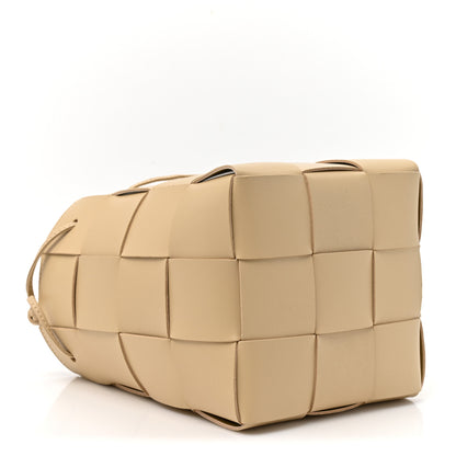 Bottega Veneta Nappa Maxi Intrecciato Small Cassette Bucket Bag Porridge 4 of 9
