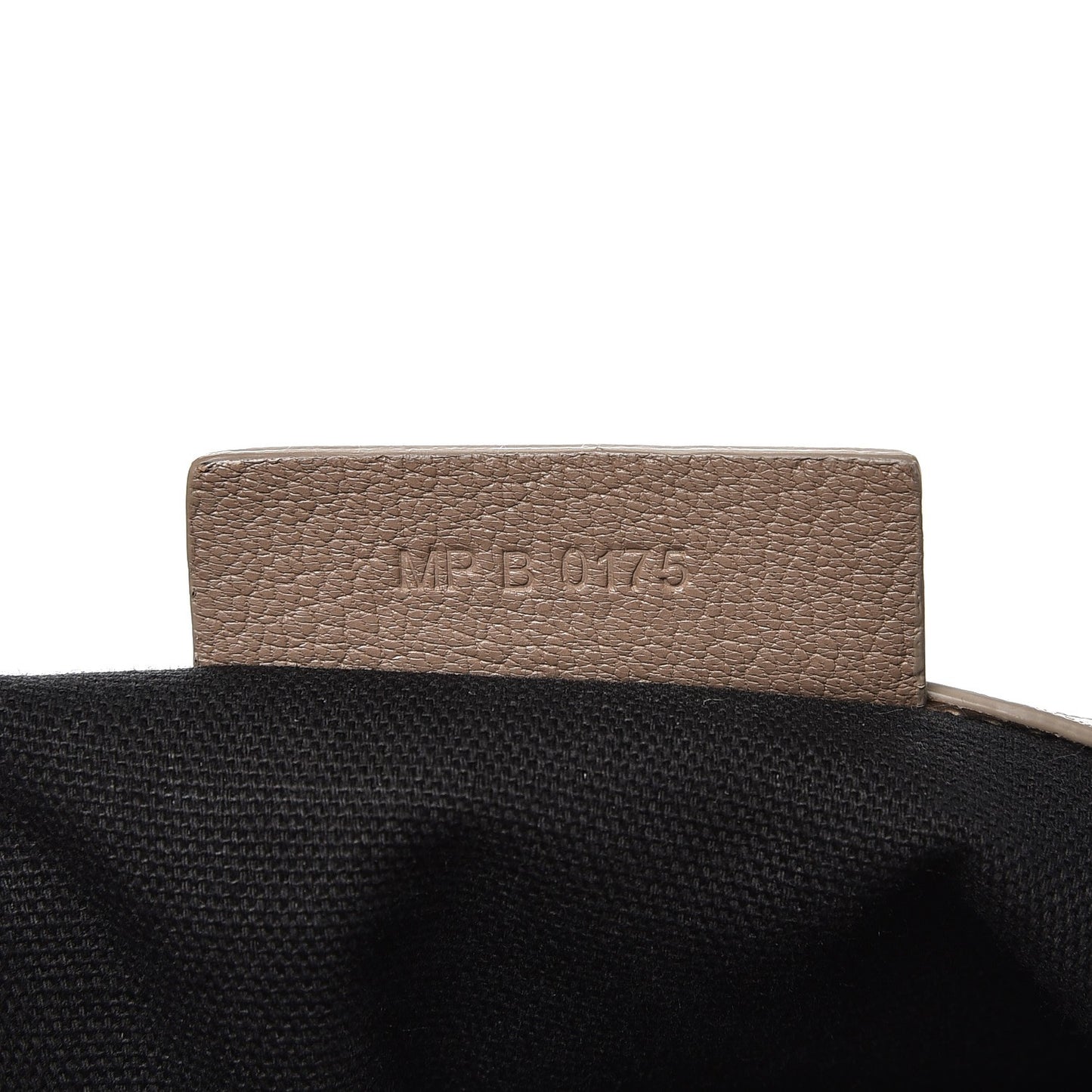 Sugar Goatskin Medium Antigona Mastic