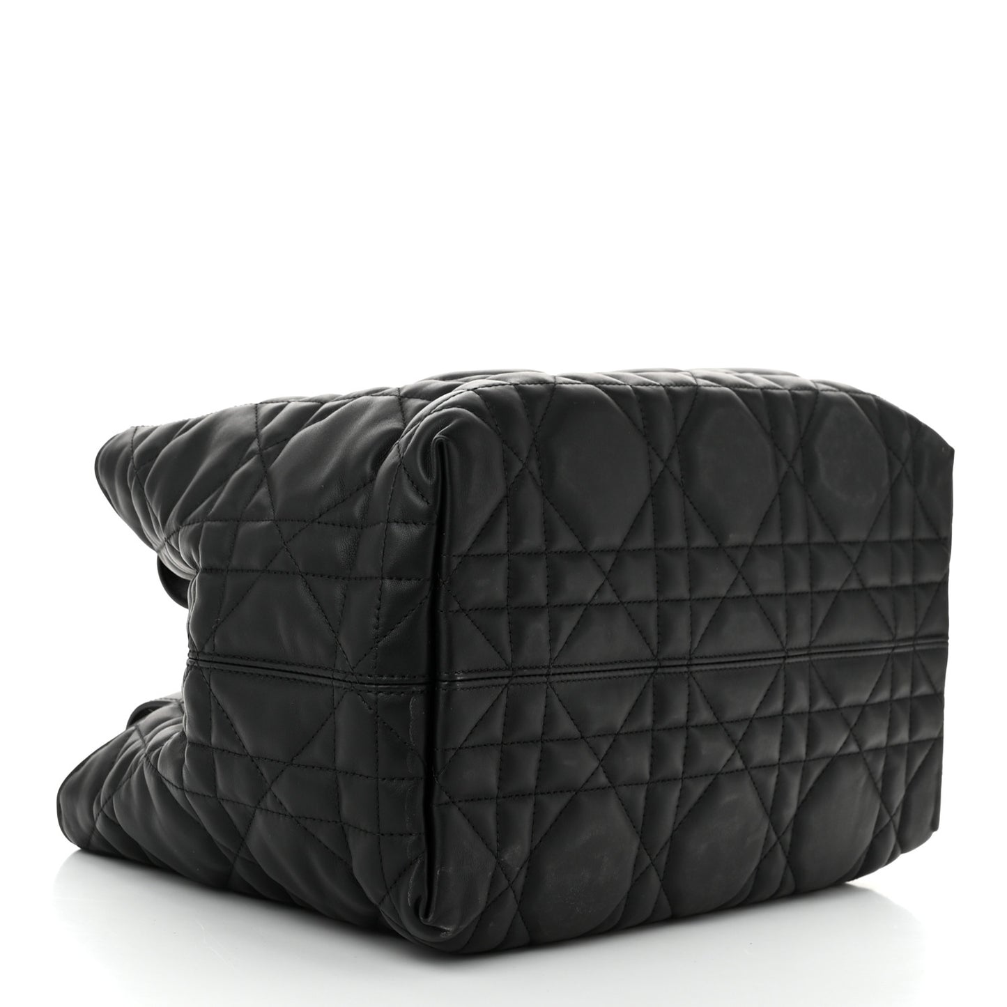 Calfskin Macrocannage Medium Toujours Black