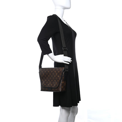 Louis Vuitton Monogram Macassar Magnetic Messenger 2 of 14