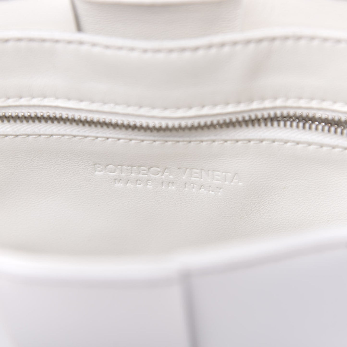 Lambskin Maxi Intrecciato Cassette Crossbody Bag White